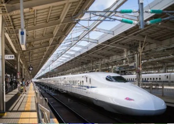 Shinkansen alla stazione di Tokyo
